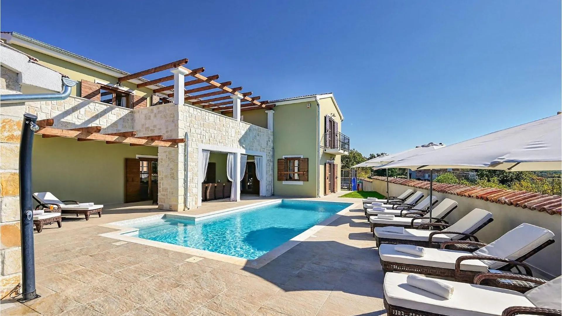 Villa Rajana Gajana 0*,  Croatia