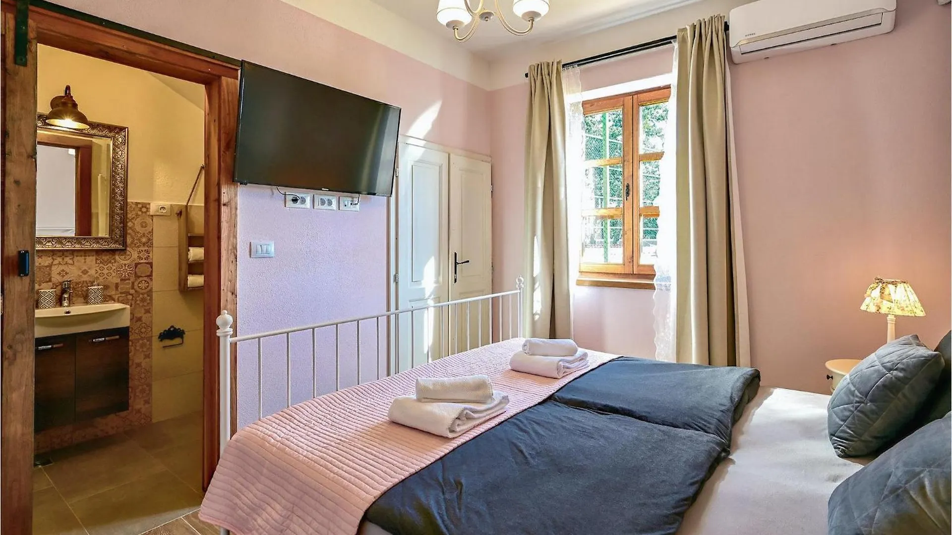 Holiday home Villa Rajana Gajana